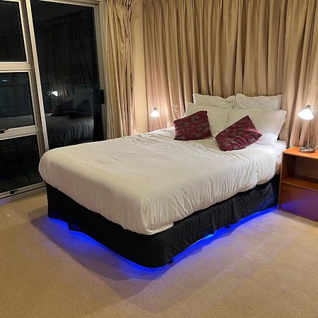 Seaview Waterfront Hotel Apt オークランド エクステリア 写真