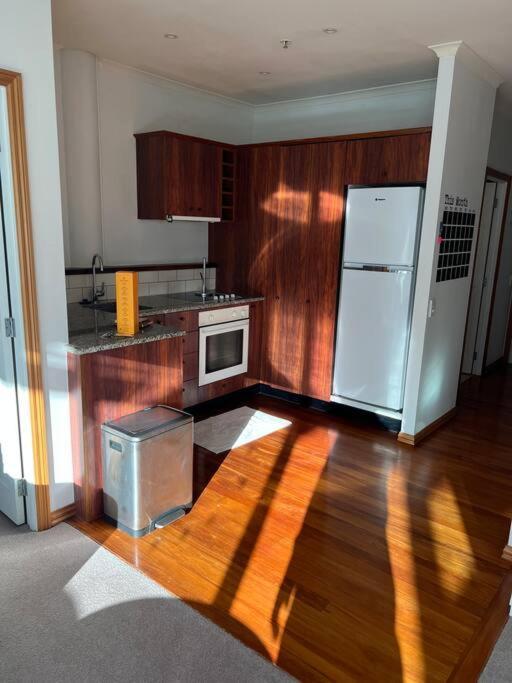 Seaview Waterfront Hotel Apt オークランド エクステリア 写真