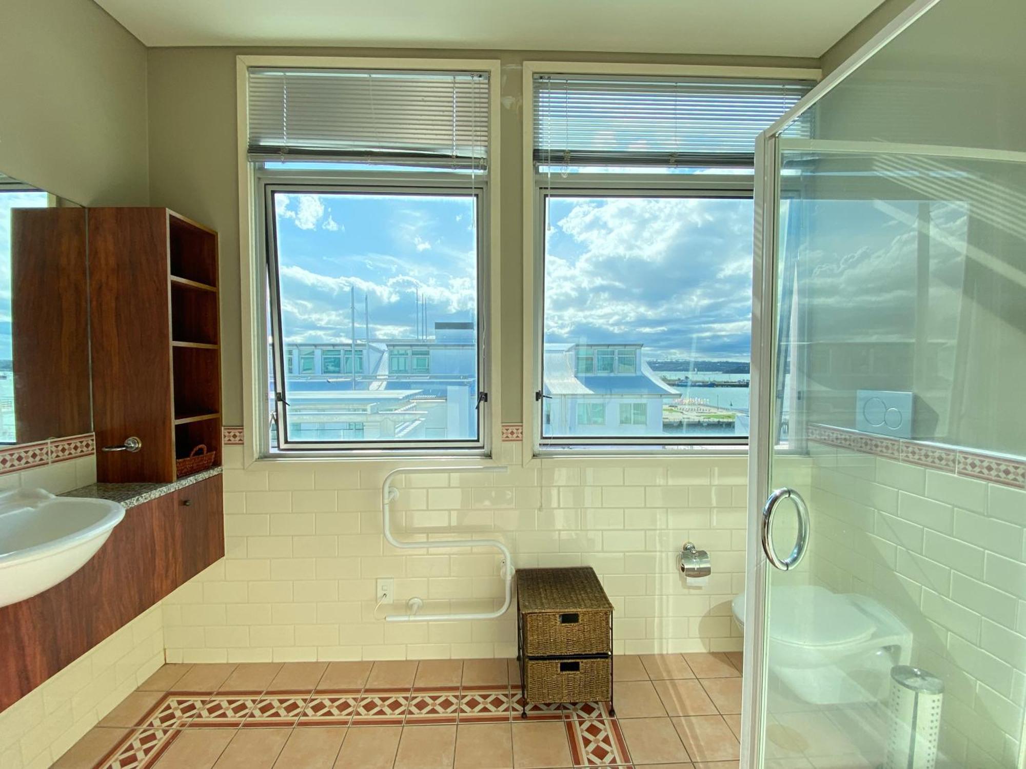 Seaview Waterfront Hotel Apt オークランド エクステリア 写真
