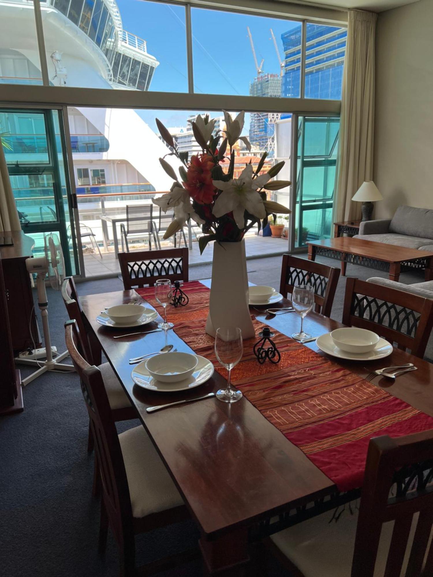 Seaview Waterfront Hotel Apt オークランド エクステリア 写真