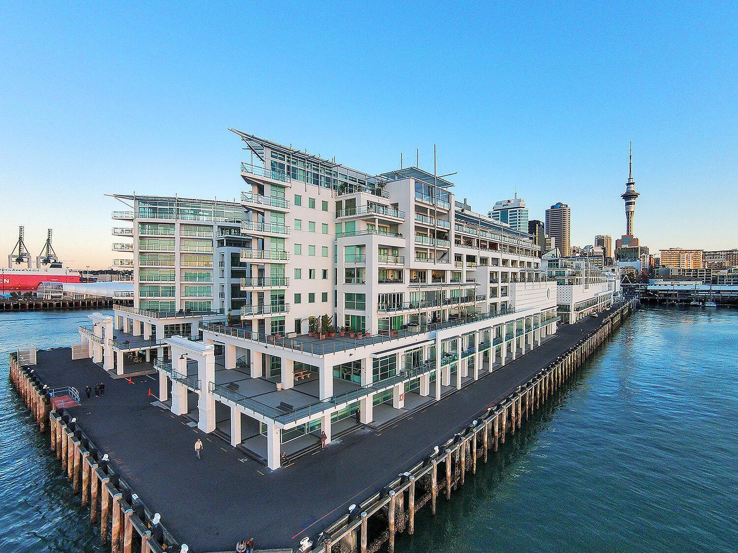 Seaview Waterfront Hotel Apt オークランド エクステリア 写真